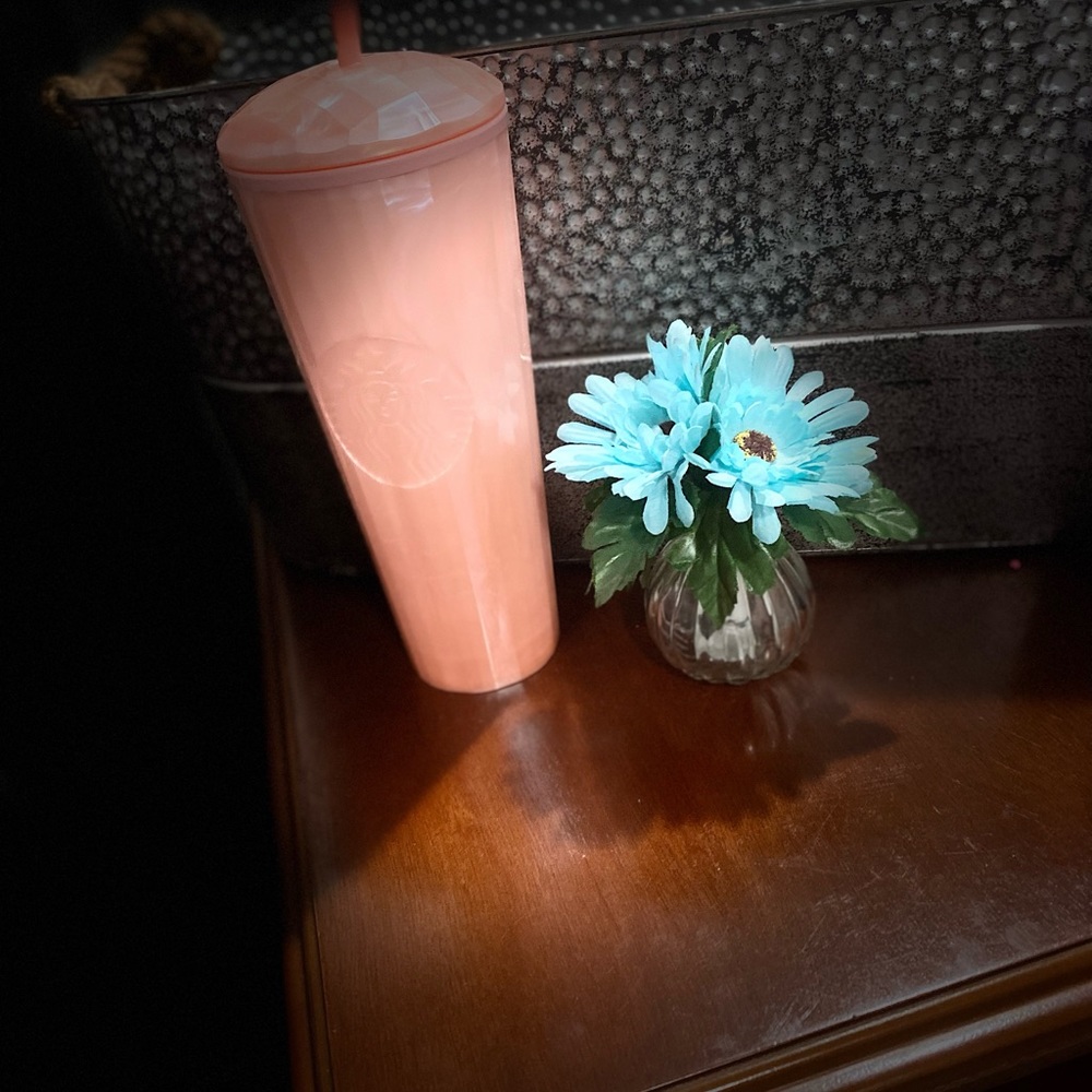 2022 Starbucks dome Coral